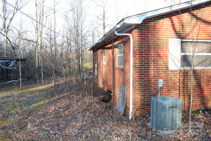 3240 Vashti Rd, Taylorsville, NC 28681