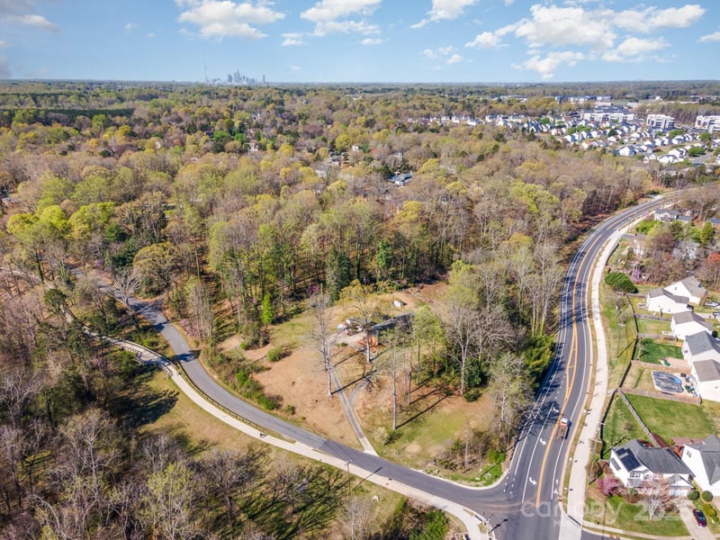 724 Rocky River Rd, Charlotte, NC 28213