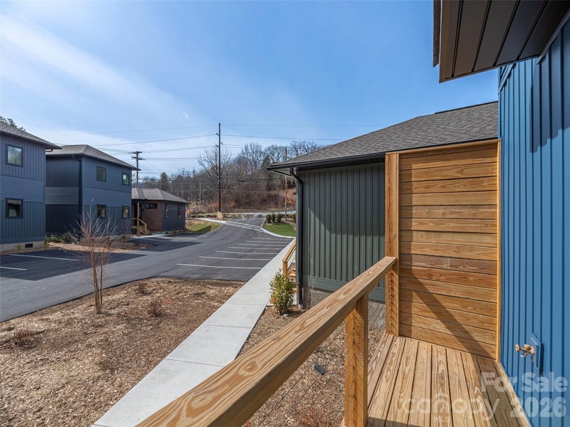 35 Leap Frog Pk, Waynesville, NC 28786