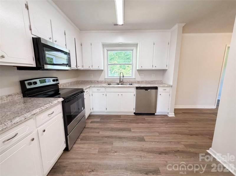 4700 Misty Hill Ln, Gastonia, NC 28056