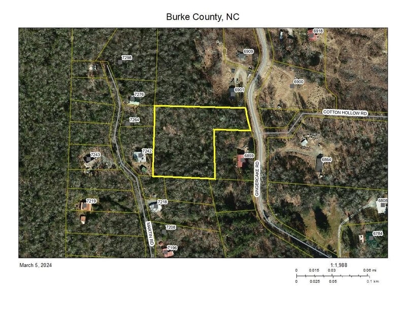Gingercake Rd, Newland, NC 28657