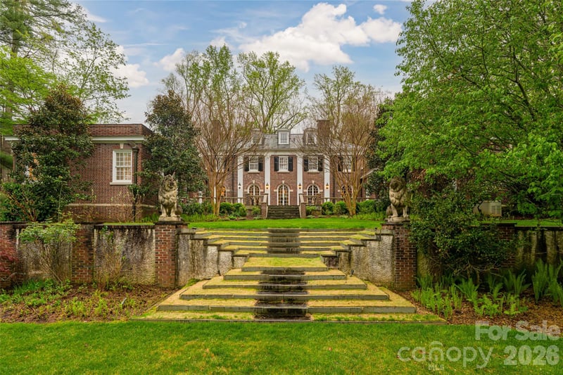 31 Busbee Rd, Asheville, NC 28803