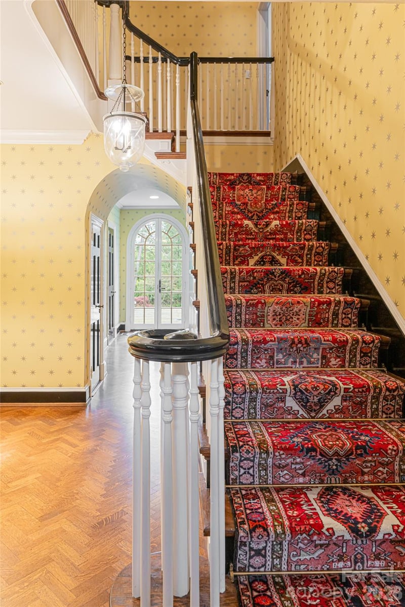 31 Busbee Rd, Asheville, NC 28803