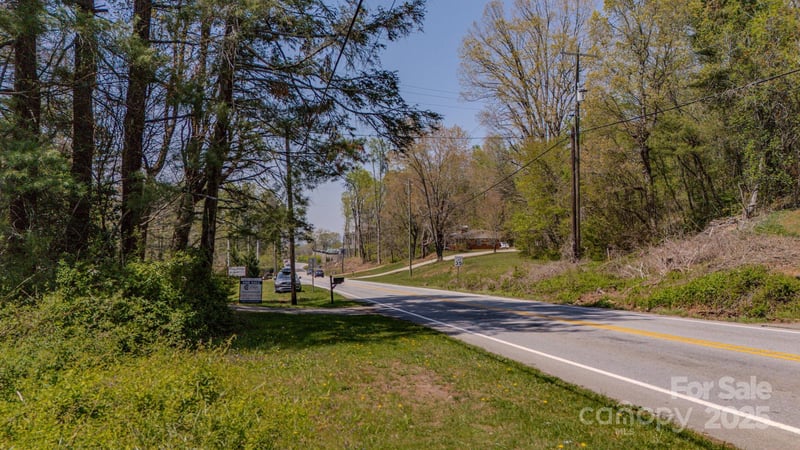 105 Mills Gap Rd, Asheville, NC 28803