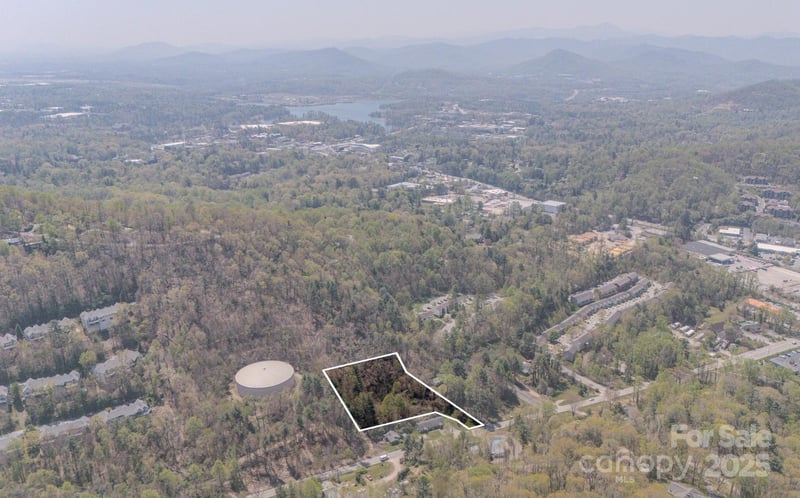 105 Mills Gap Rd, Asheville, NC 28803