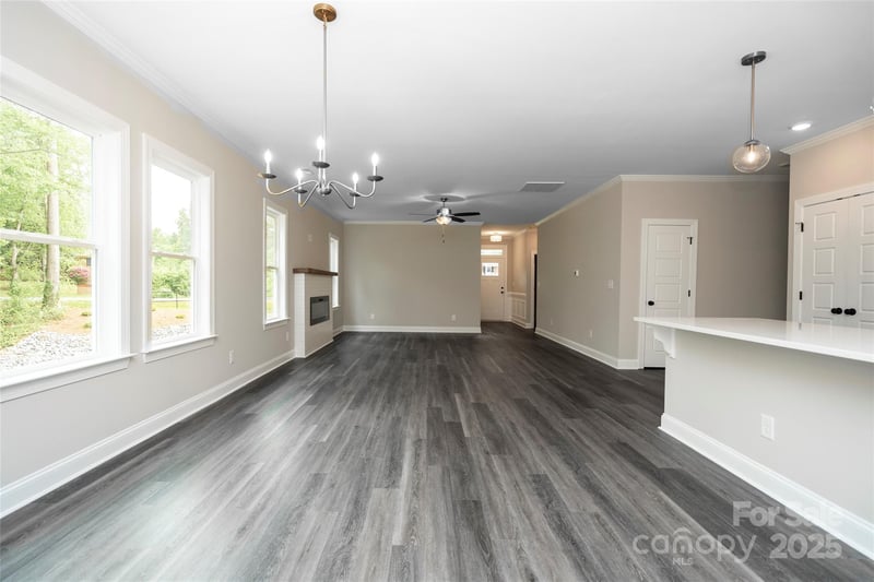 1721 Balfour Ln, Charlotte, NC 28216