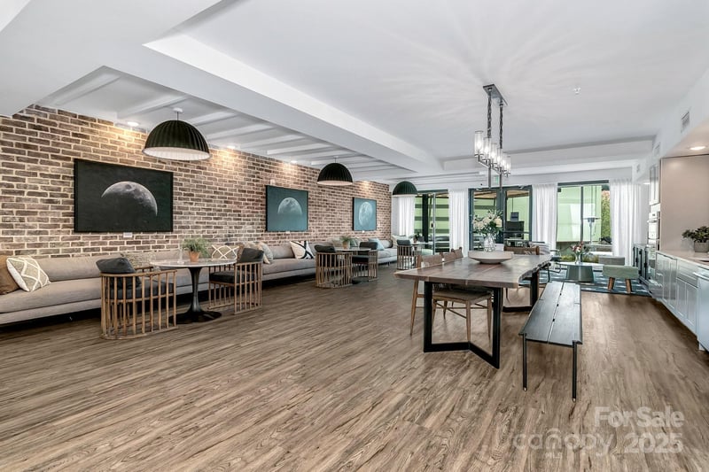 55 Market St #301, Asheville, NC 28801