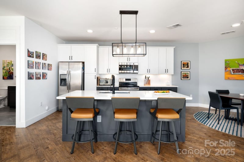 55 Market St #101, Asheville, NC 28801