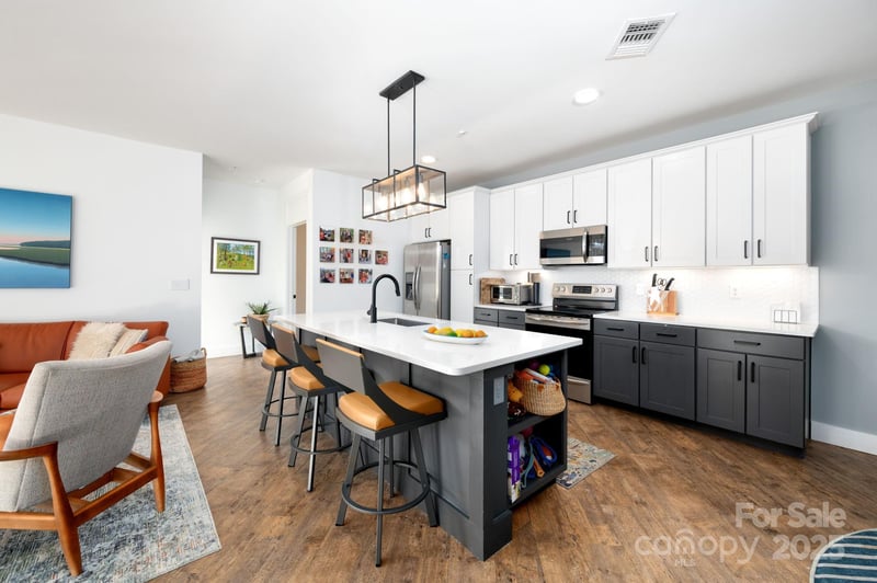 55 Market St #101, Asheville, NC 28801