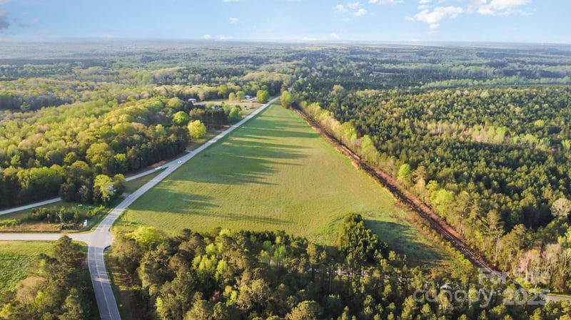 2233 Riverside Rd, Lancaster, SC 29720
