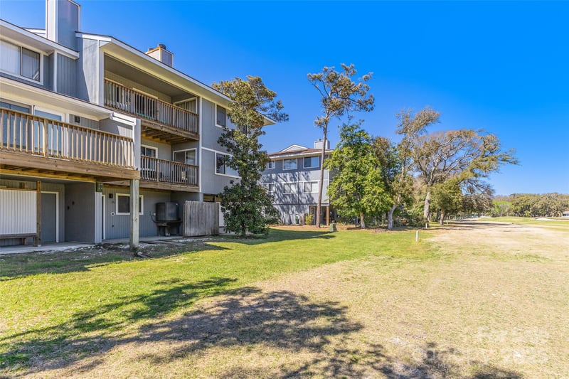 38 Bunker Ct, Caswell Beach, NC 28465