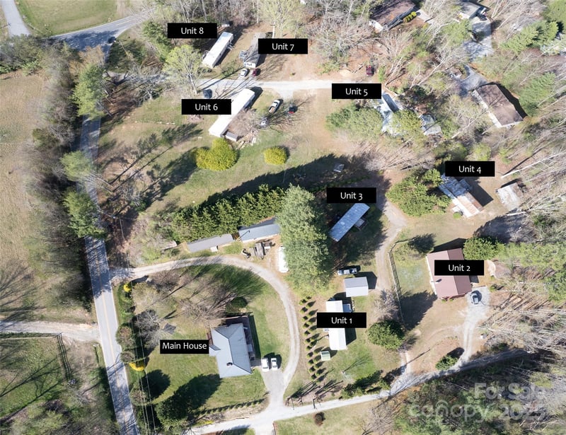 29 Delta Dr, Hendersonville, NC 28792