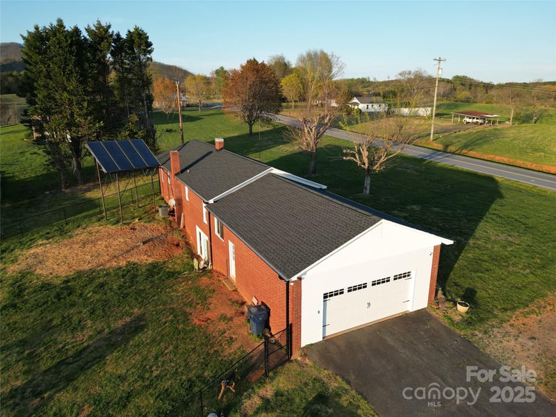 5373 Nc Hwy 16 Hw, Taylorsville, NC 28681