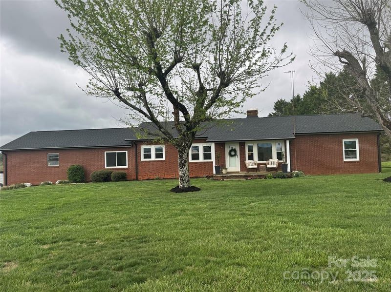 5373 Nc Hwy 16 Hw, Taylorsville, NC 28681