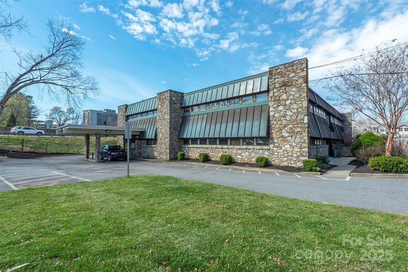 7 Orchard St, Asheville, NC 28801