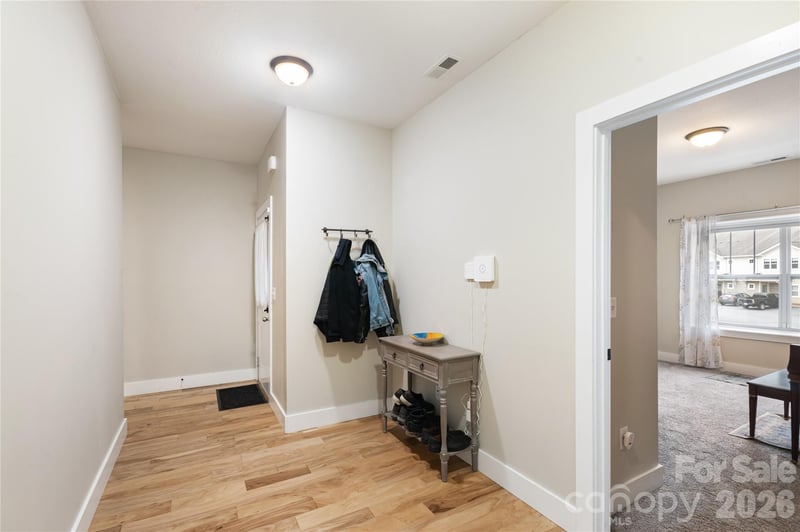 124 Foxden Dr #303, Fletcher, NC 28732