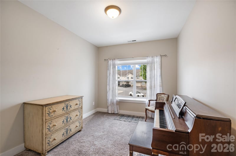 124 Foxden Dr #303, Fletcher, NC 28732