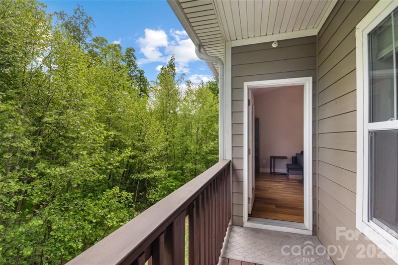 124 Foxden Dr #303, Fletcher, NC 28732