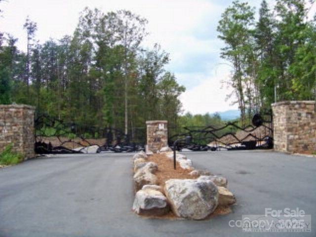 1552 Bear Cliff Dr #32, Nebo, NC 28761