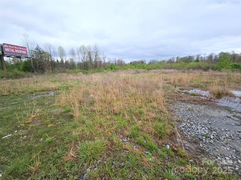 1710 Spartanburg Hw, Hendersonville, NC 28792