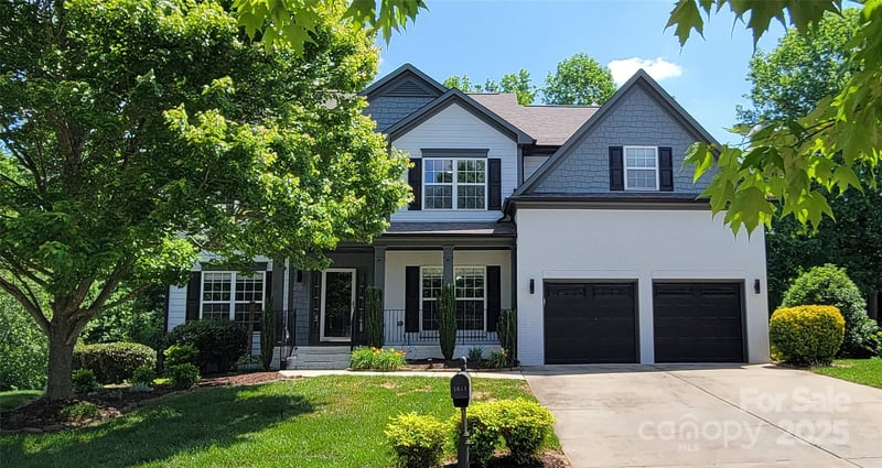 1811 Robbins Meadows Dr, Waxhaw, NC 28173