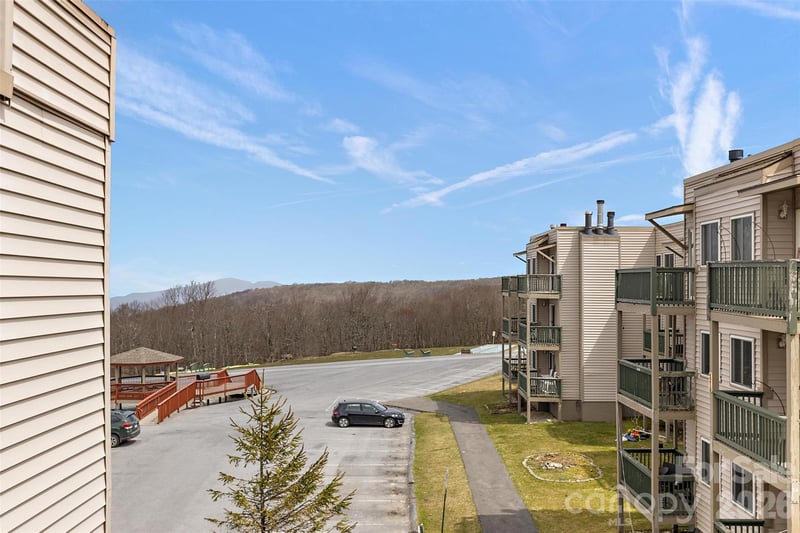 301 Pinnacle Inn Rd #3302, Beech Mountain, NC 28604