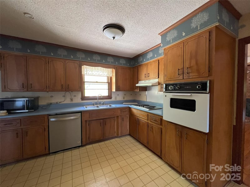 1926 Bud Arthur Bridge Rd, Spartanburg, SC 29307
