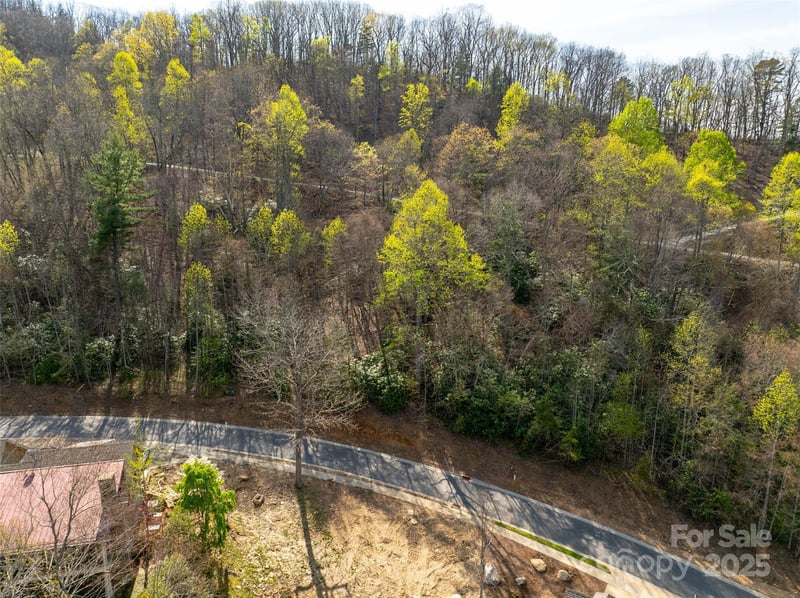 63 Old Lafayette Ln, Black Mountain, NC 28711