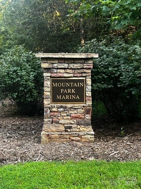 30 Mountain Pw, Mill Spring, NC 28756