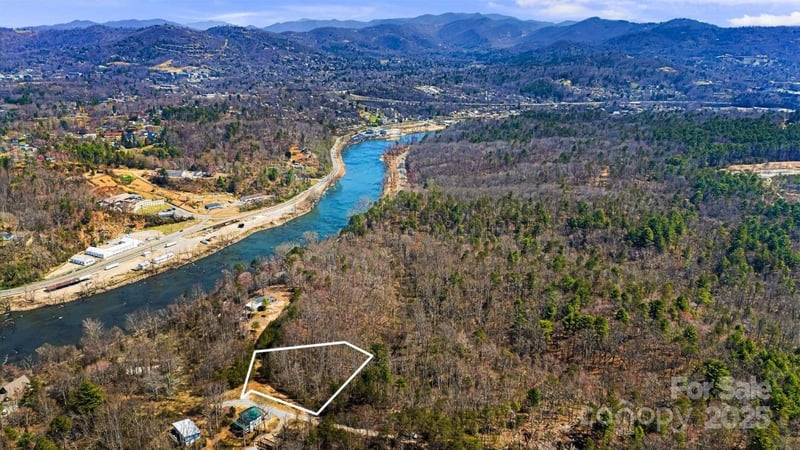 151 Richmond Ridge Rd, Asheville, NC 28806