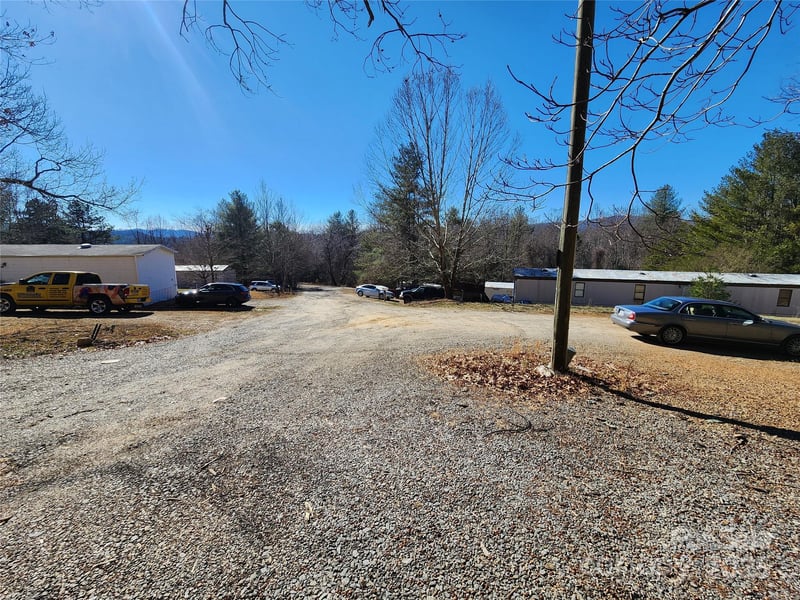 5 Becky Ln, Fairview, NC 28730
