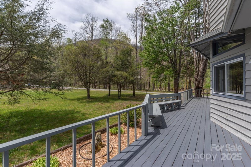 287 Caldwell Dr #7, Maggie Valley, NC 28751