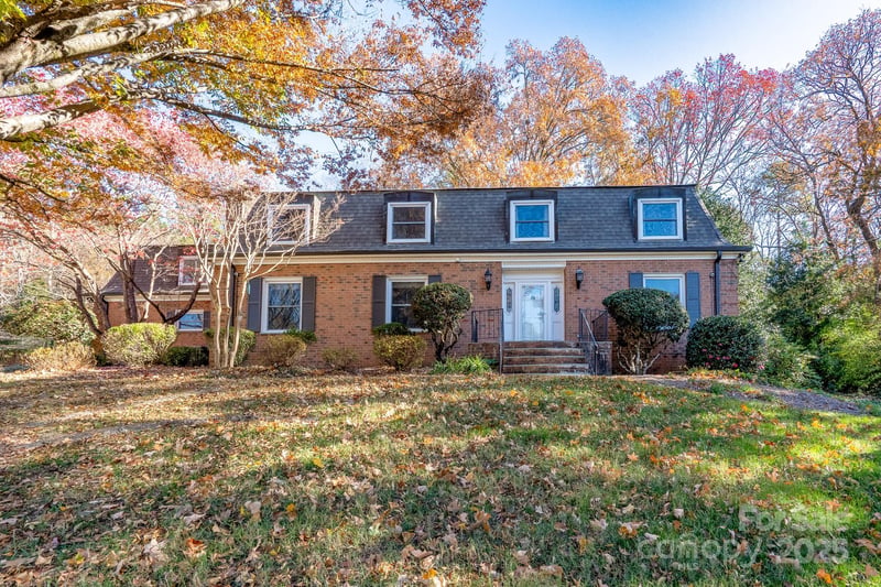 758 Williamsburg Dr, Concord, NC 28025