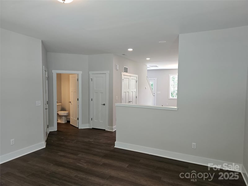 139 Brooks Cove Rd, Black Mountain, NC 28711