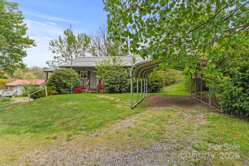 412 Trammell Ave, Canton, NC 28716