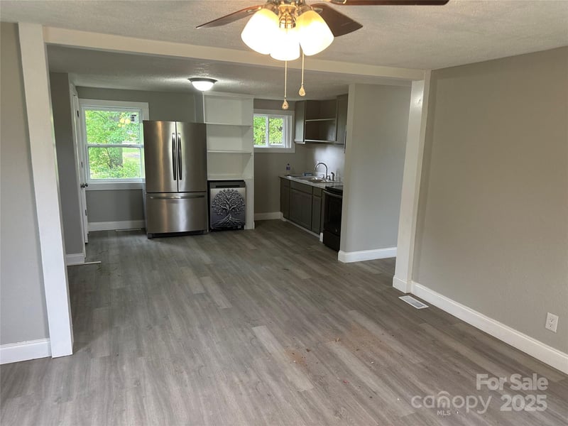 209 Brookview Rd, Statesville, NC 28625
