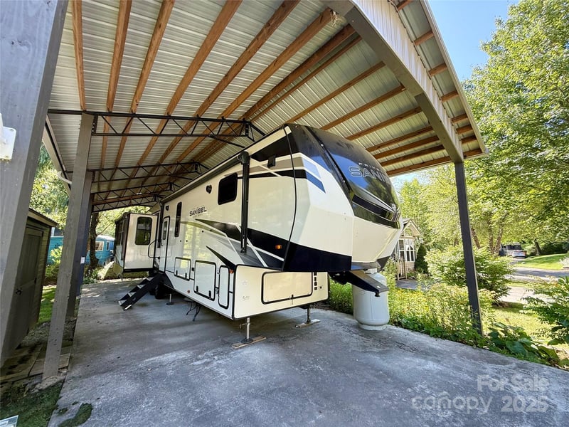 195 Finch Way #7, West Jefferson, NC 28694