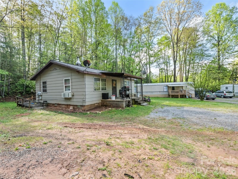 42 Violet Dr, Sylva, NC 28779