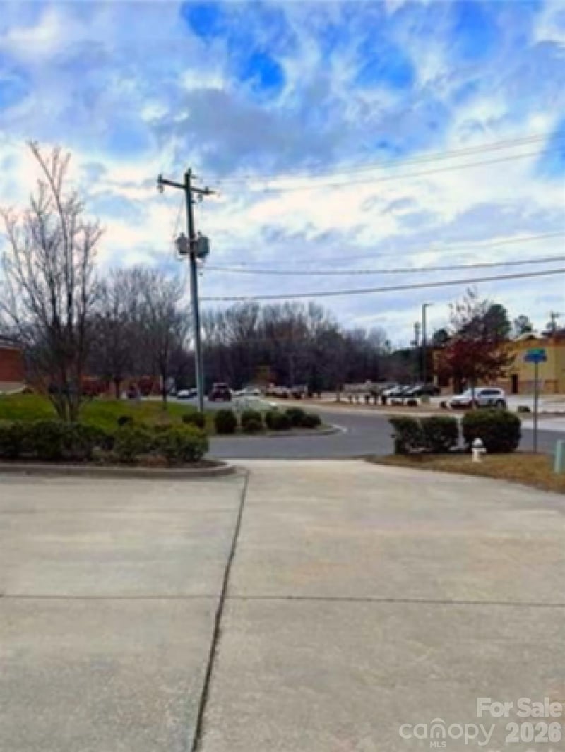 1007 Creekside Medical Dr, York, SC 29745