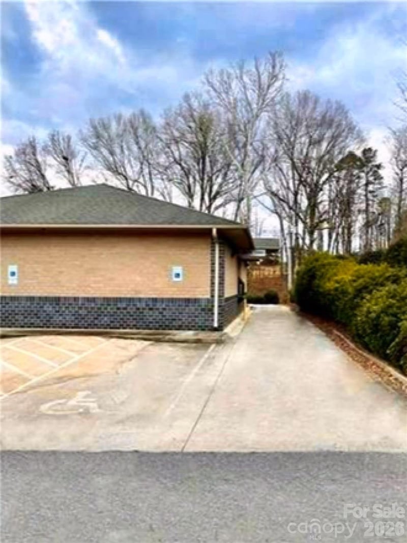 1007 Creekside Medical Dr, York, SC 29745
