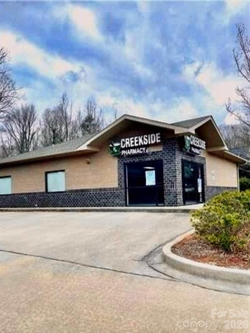 1007 Creekside Medical Dr, York, SC 29745