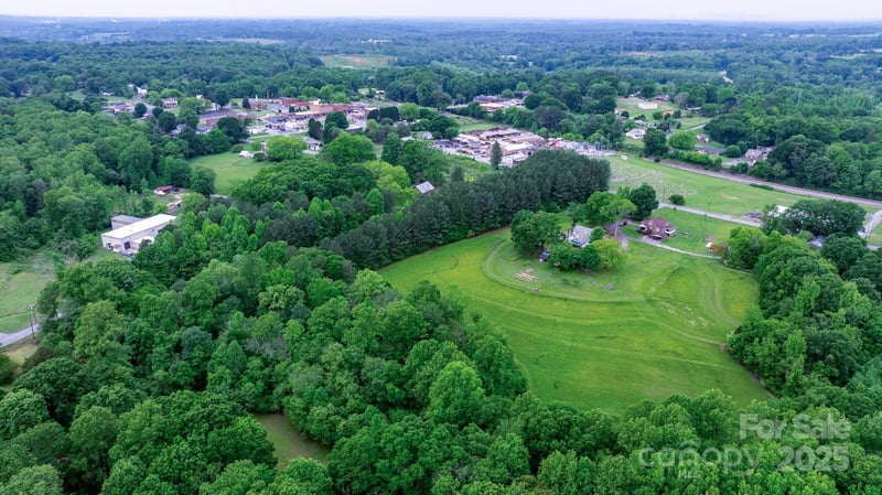 Central Ave, Catawba, NC 28609
