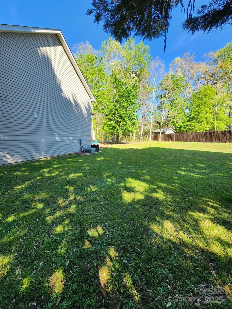 400 Antlers Ct, Gastonia, NC 28052