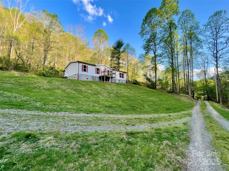784 Fred Holcombe Rd, Mars Hill, NC 28754