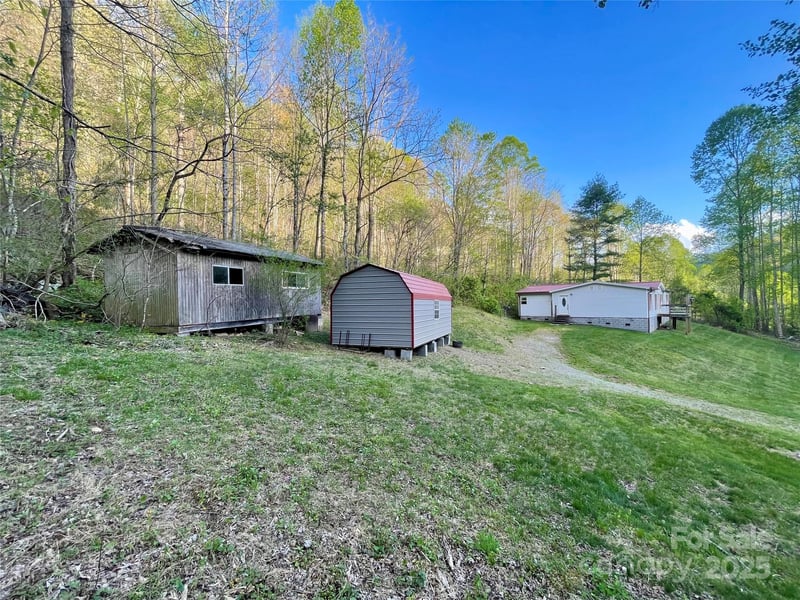784 Fred Holcombe Rd, Mars Hill, NC 28754