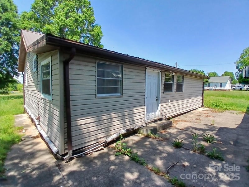 4194 Buffalo Shoals Rd, Maiden, NC 28650