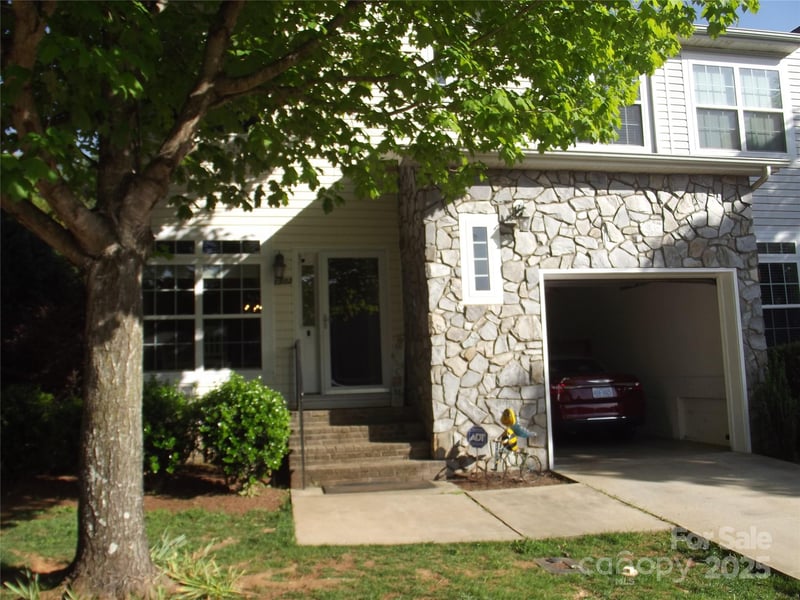 1502 Mulberry Ridge Dr #1, Newton, NC 28658
