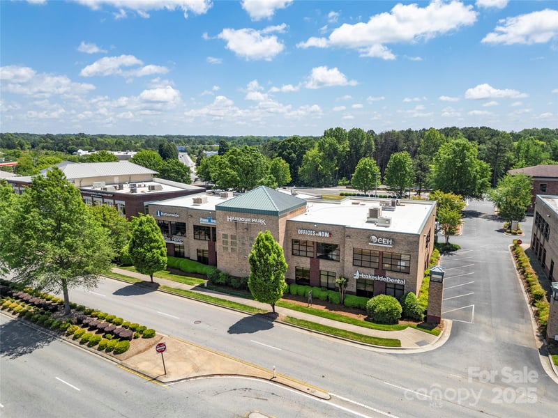 19824 Catawba Ave, Cornelius, NC 28031