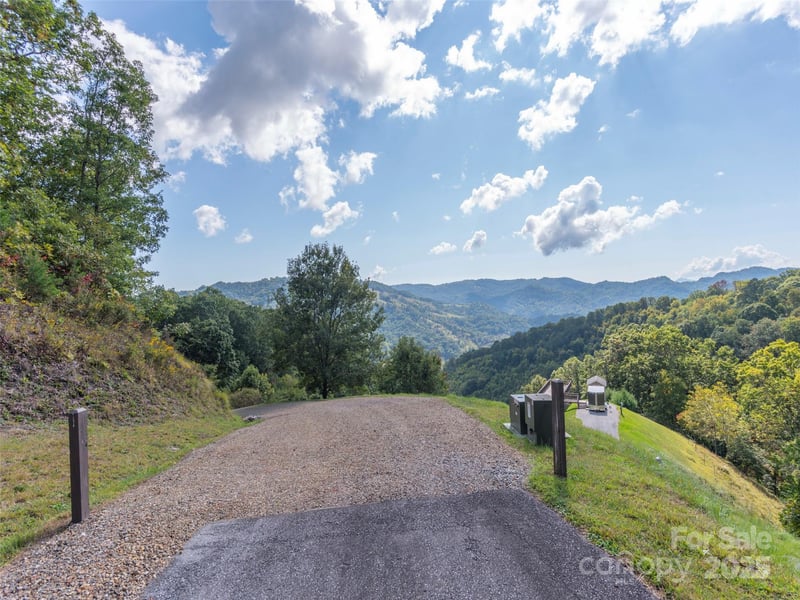 Clark Rd, Clyde, NC 28721