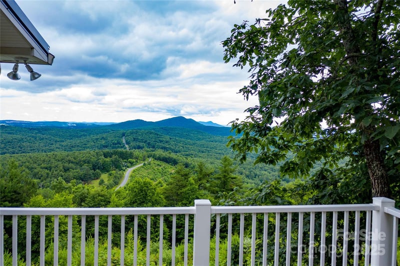 1053 Rich Hill Mountain Rd, Glade Valley, NC 28627